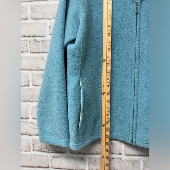 Nova Scotia by Fundy resort sweater, powder blue with zip front. - Picture 3 of 7